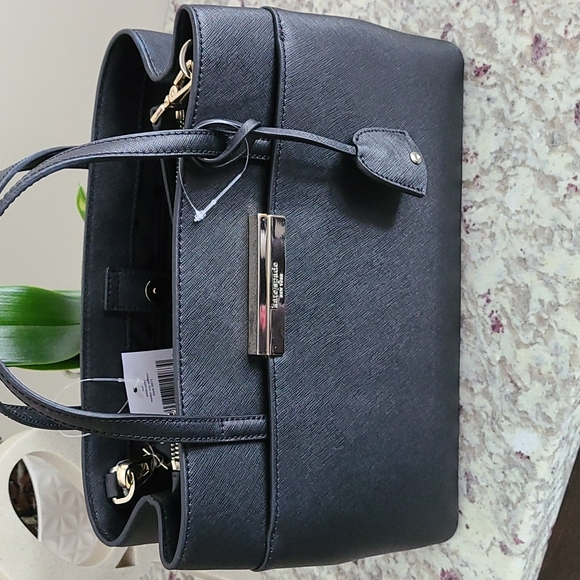 kate spade Handbags - *NWT KATE SPADE maiden way saffiano Zuri
